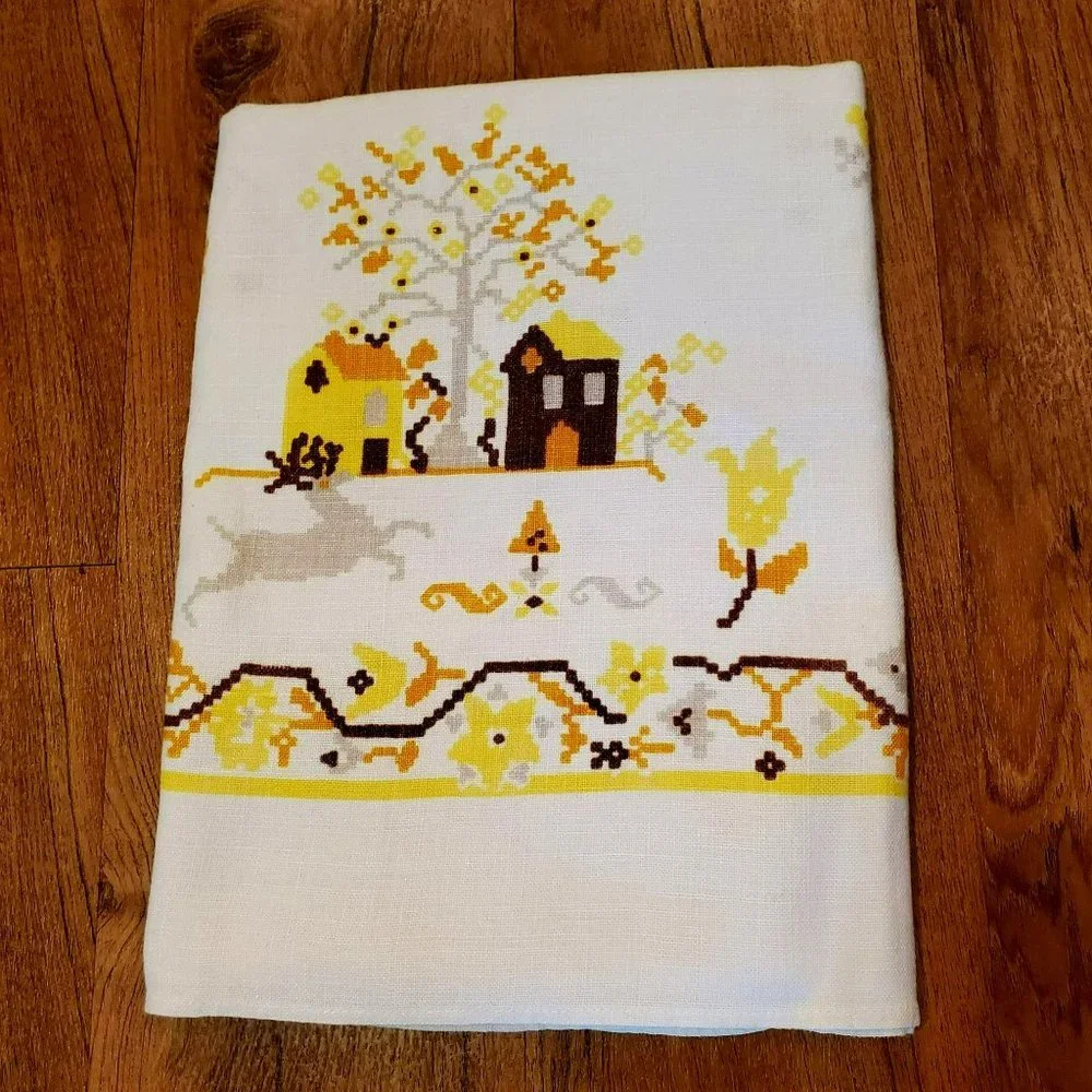 Vintage Mid Century Linen Tablecloth, 49